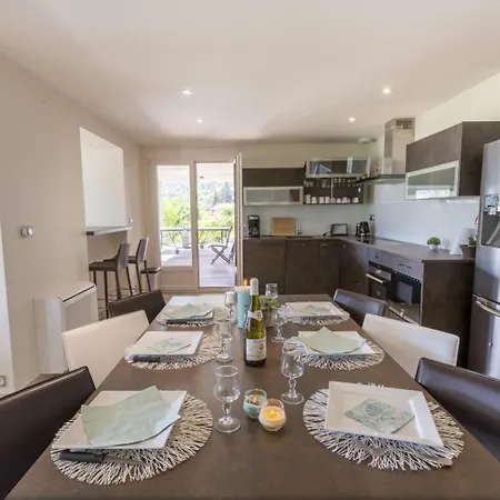 New! L'or Bleu -duplex & Mainfloor- By Les Eclectiques